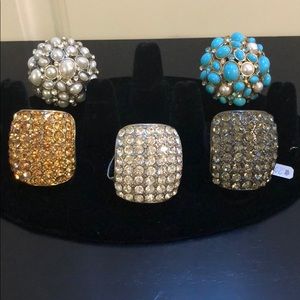 The lot of 5 fashion rings